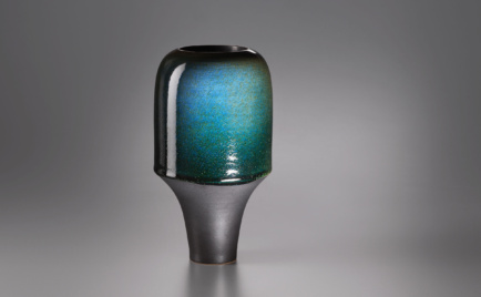 Gefäß, außen kobaltgrün, innen schwarz, D 15 cm, H 27 cm